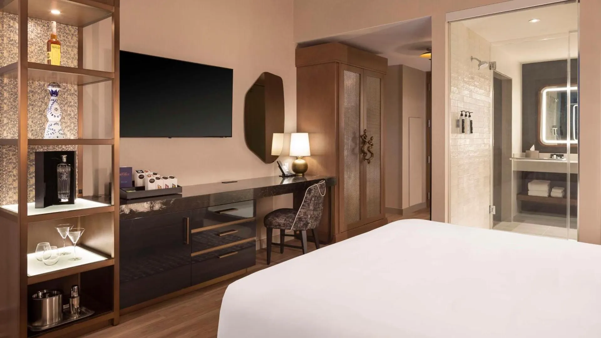 Caesars Republic Scottsdale, A Hilton Hotel