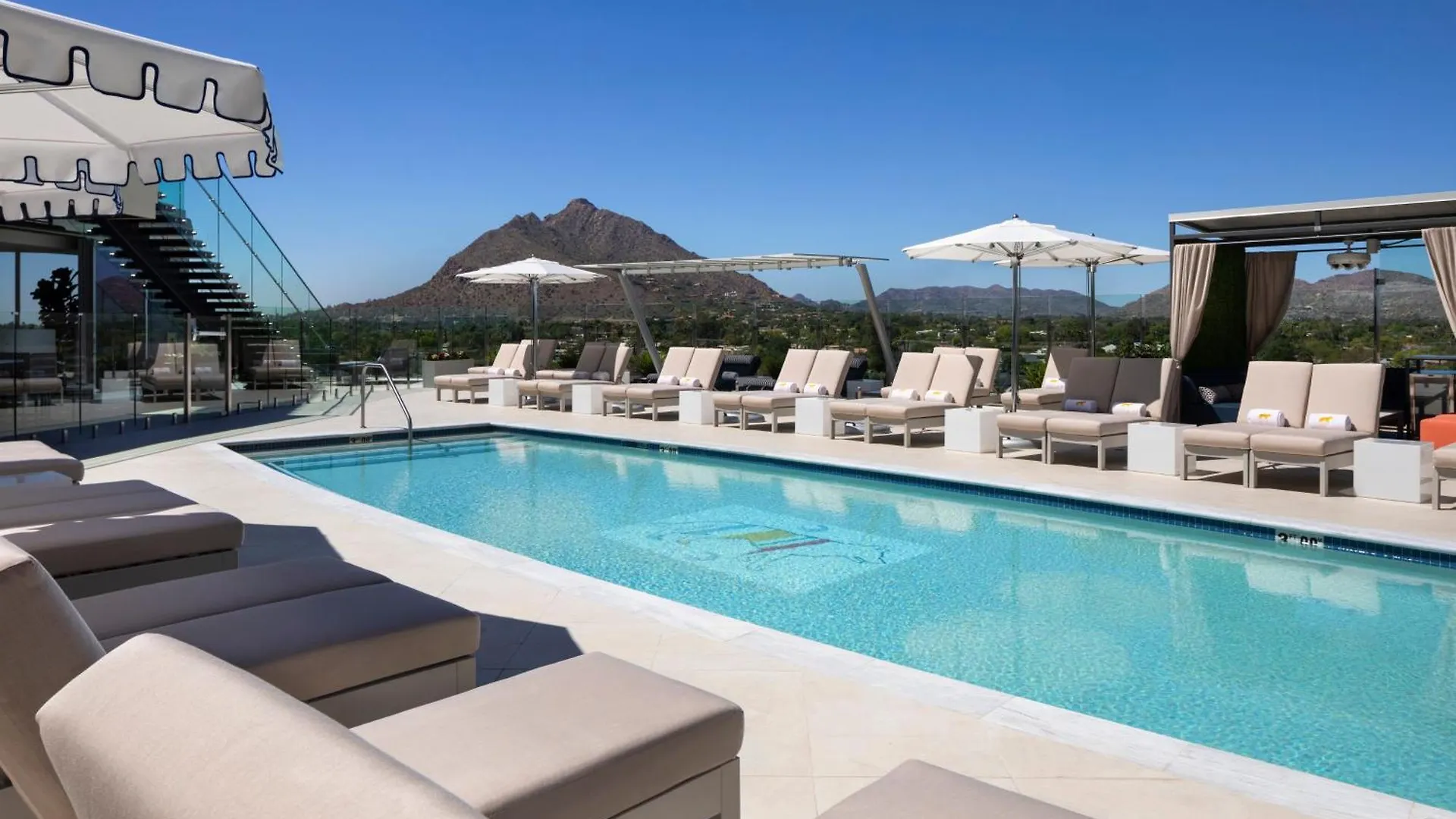 Caesars Republic Scottsdale, A Hilton Hotel Scottsdale