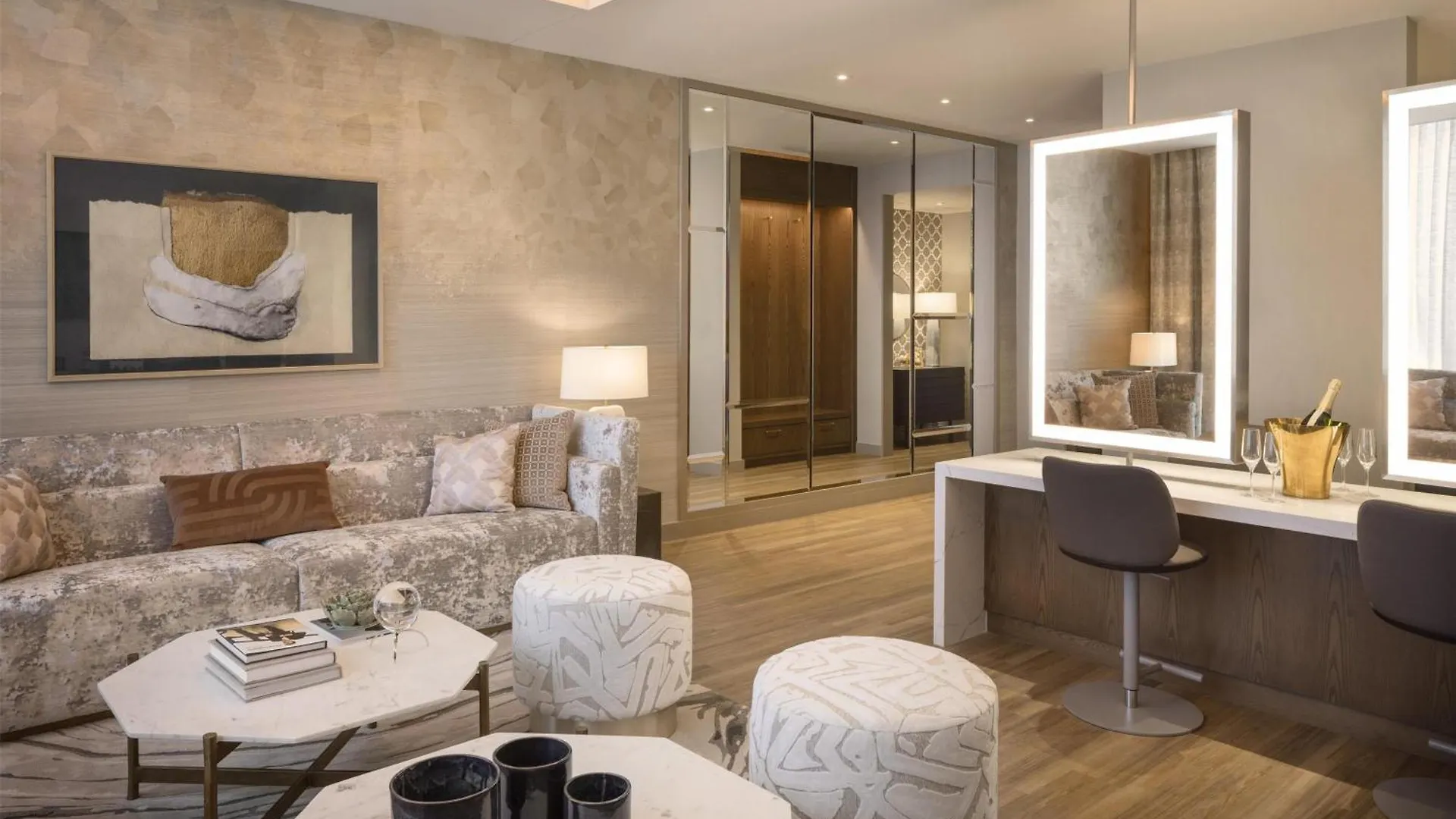 Caesars Republic Scottsdale, A Hilton Hotel Scottsdale