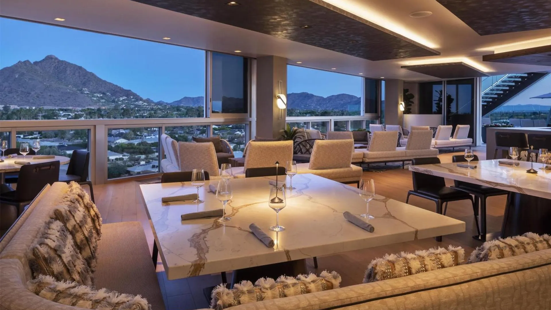 Caesars Republic Scottsdale, A Hilton Hotel